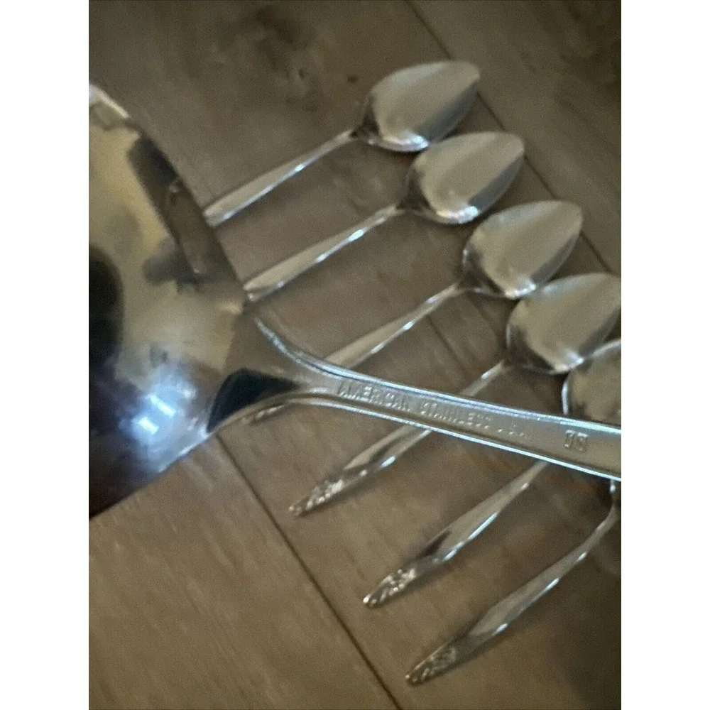 7 PCs International‎ Silver INS88  Place Oval Soup Spoon